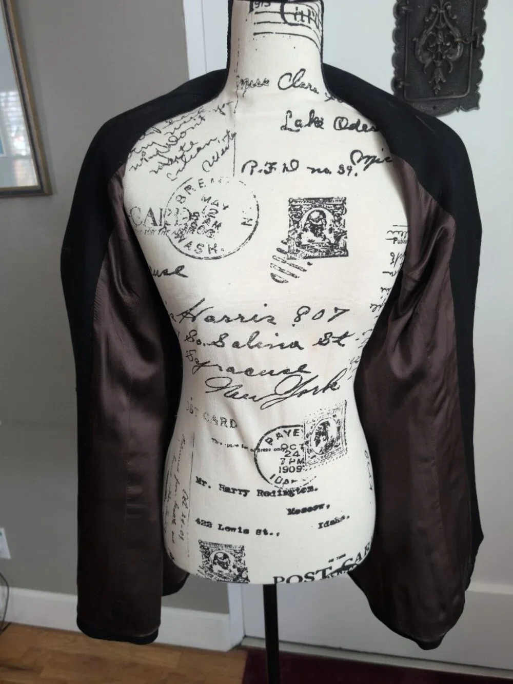 Gemma for Savvy Black Long Blazer Fully Lined w/ Buttons & Pocket Details Sz 8 - Picture 7 of 9